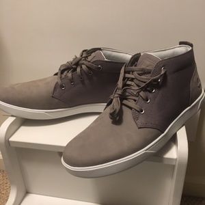 Timberland Groveton Chukka Boots, Size 10.5, Gray